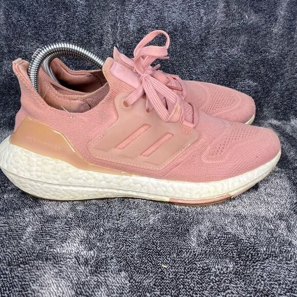 Adidas UltraBoost 22 Women size 7.5 Wonder Mauve Pink Running Sneakers Shoes - Picture 3 of 8